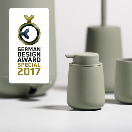 Såpedispenser med soft touch overflate i grønn tone