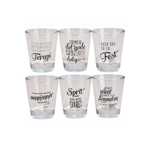 Shotglass med norske sitater – 6-pakning humoristiske drikkeglass med tekst som Terapi, Fest, Venninner og Sprit