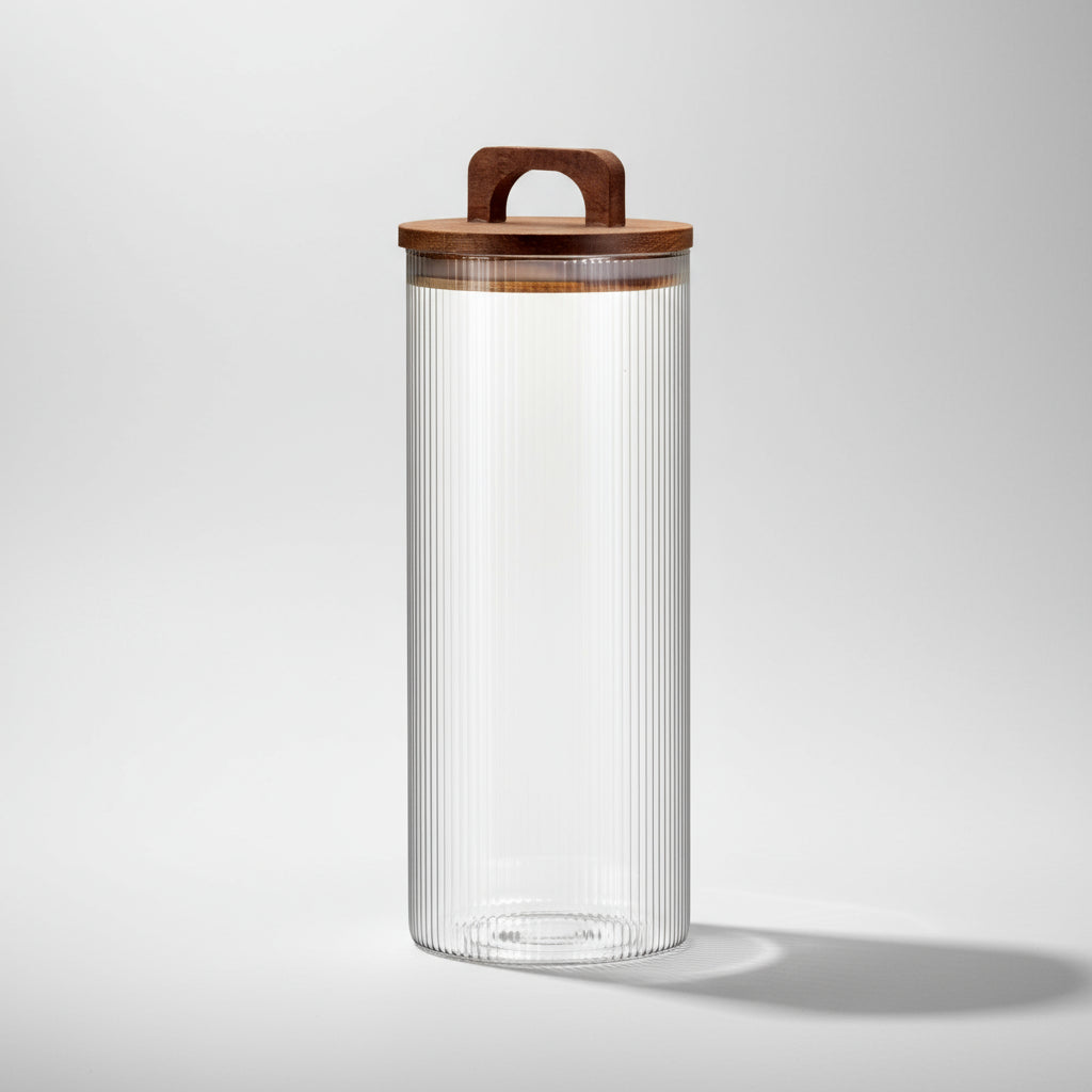 Oppbevaringskrukke i rillet glass med lokk i naturlig tre
