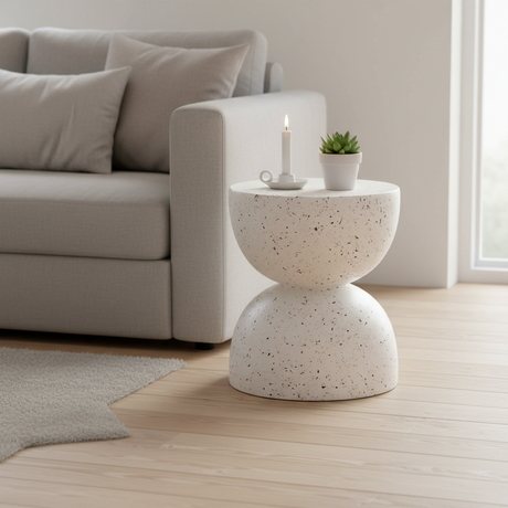 Bonita sidebord i off white med terrazzo look på hvit bakgrunn