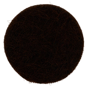 Rundsjälvhäftande möbelknapp i brun filt, diameter 2,8 cm.