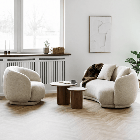 House Nordic Hawkes 2,5-seter – kompakt sofa i lys sandfarge