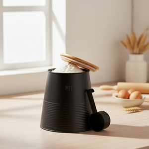 Box för mjöl, svart metall