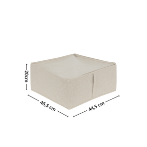 Beige oppbevaringsboks med mål 44,5 x 45,5 cm og høyde 20 cm, praktisk størrelse til garderobe og oppbevaring.