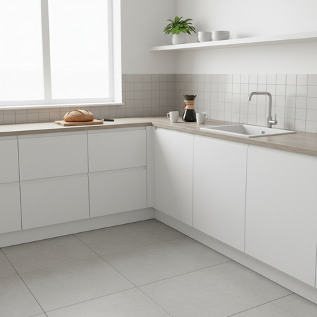 Selvklebende folie med eikemønster til bord og møbler