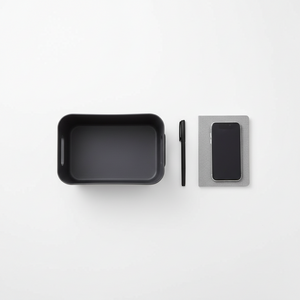 Praktisk liten oppbevaringsboks til vaskerom og garderobe