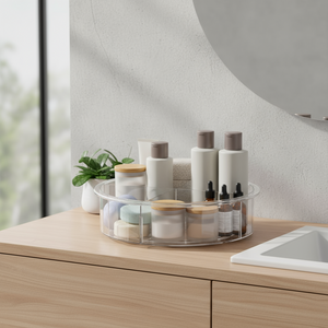 Praktisk snurrebrett med høy kant brukt på kjøkkenbenk fra Lindas Dekor