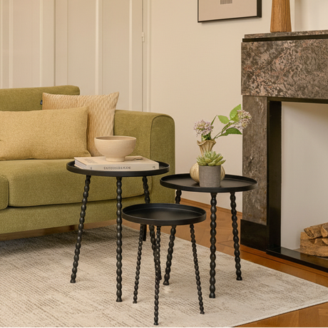 Salvo metallbord brukt som sofabordsett i moderne interiør 