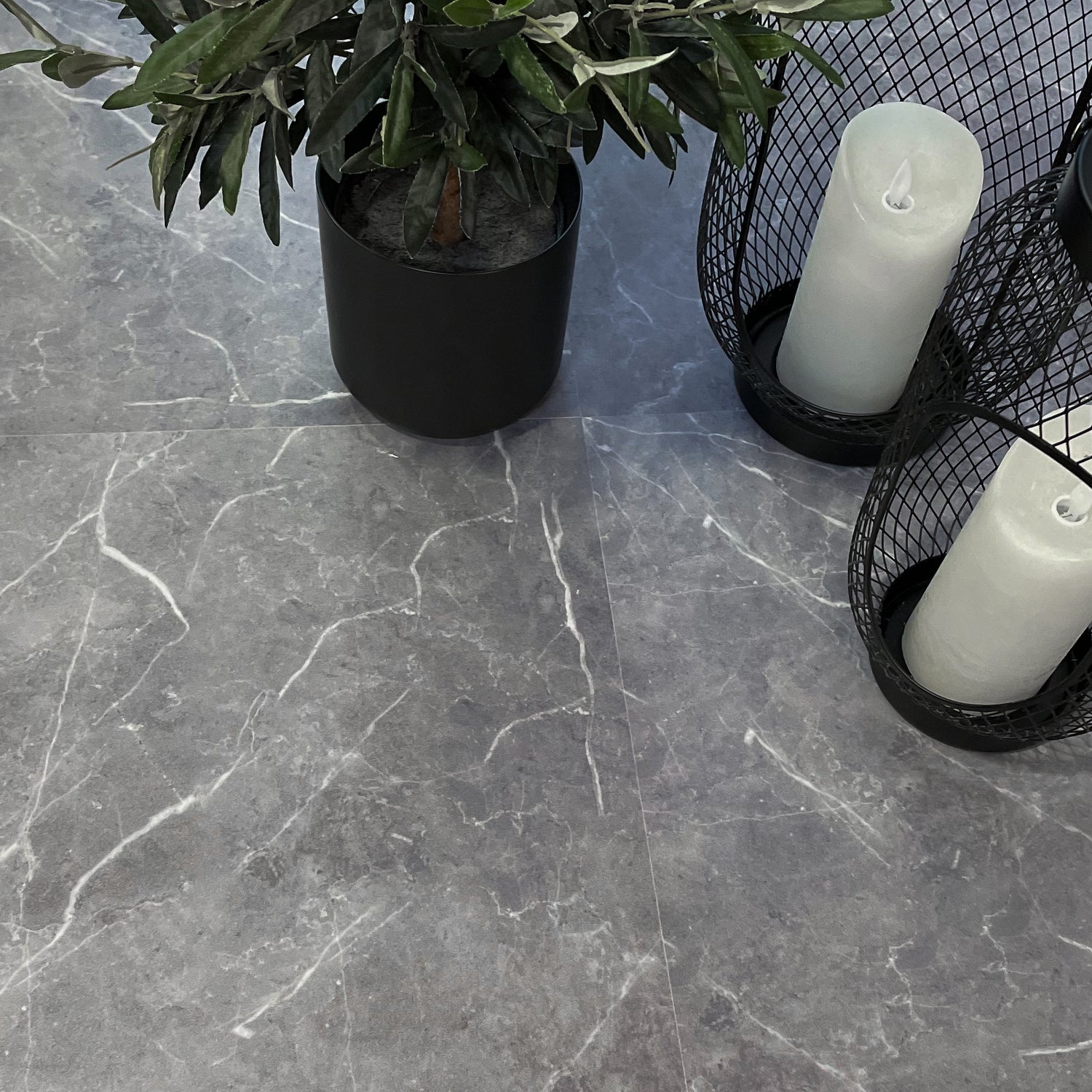 Exempel: Florence självhäftande plattor