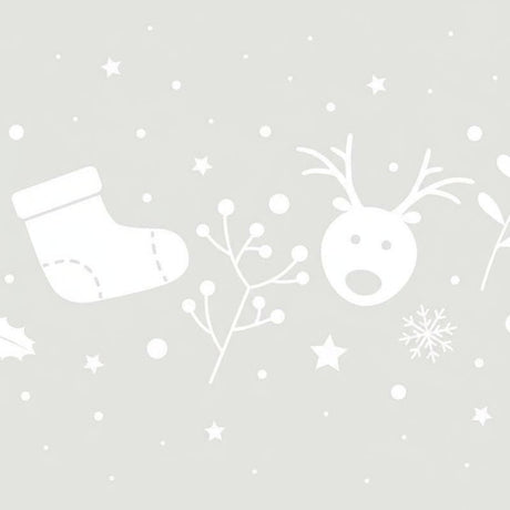 Frostad fönsterfolie med renar och snökristaller i vinterljus